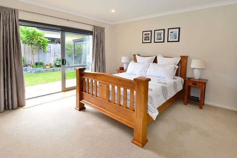 Photo of property in 12 Whares Court, Silverdale, 0932