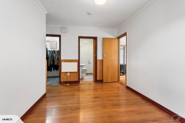 Photo of property in 2 Somme Road, Silverstream, Upper Hutt, 5019