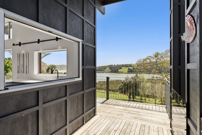 Photo of property in 119 Manu Drive, Kaiwaka, 0573