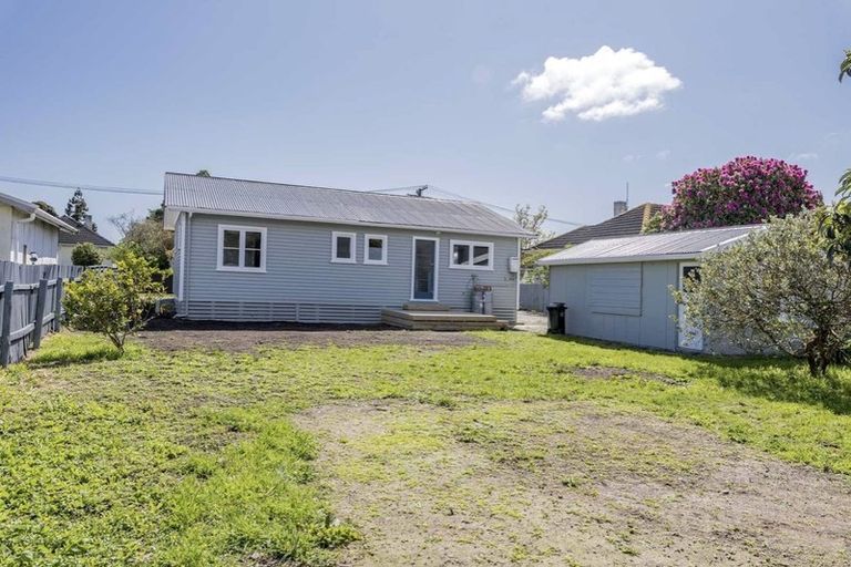 Photo of property in 18 Maire Street, Otaki, 5512