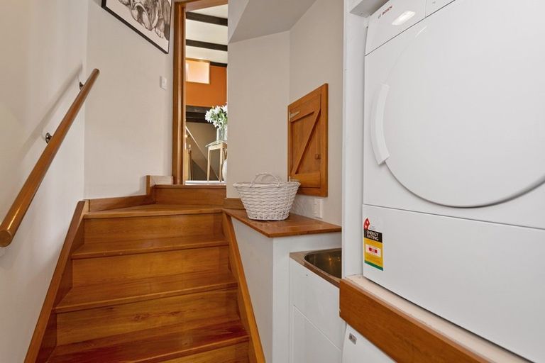 Photo of property in 2 Rhodesvale Terrace, Cashmere, Christchurch, 8022