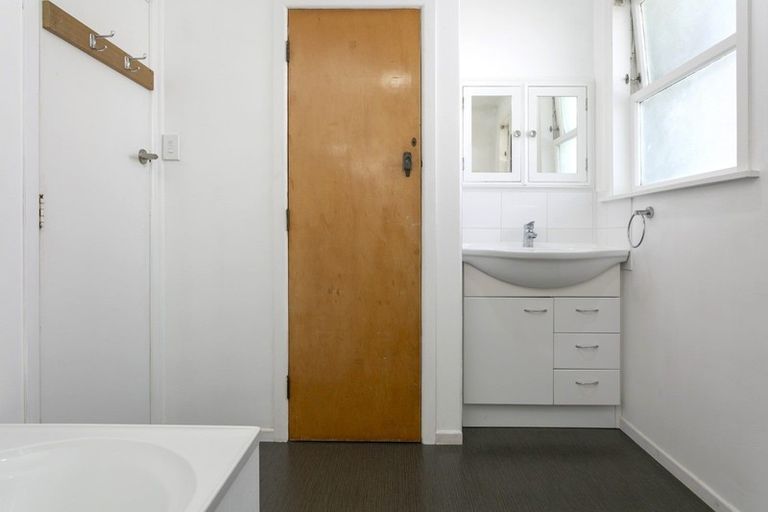 Photo of property in 5b Tamatea Road, Taupo, 3330