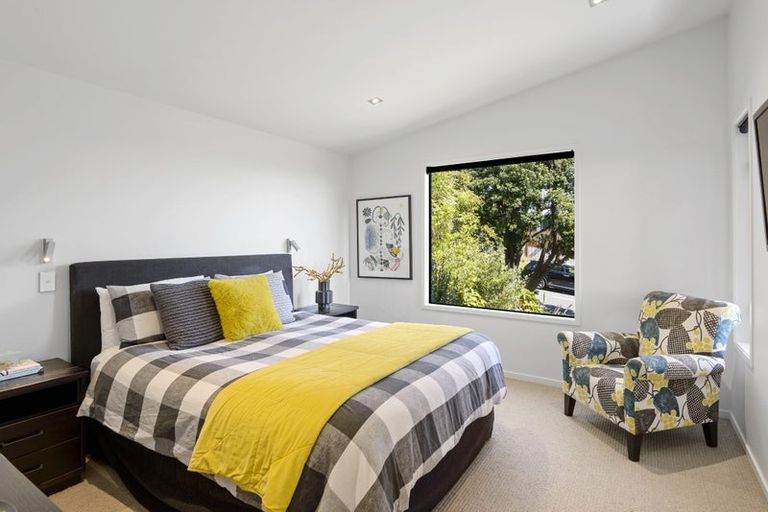 Photo of property in 272 Cannon Hill Crescent, Mount Pleasant, Christchurch, 8081