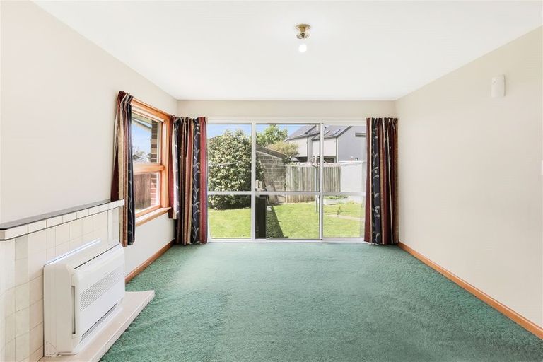 Photo of property in 1/3 Trist Place, Edgeware, Christchurch, 8013
