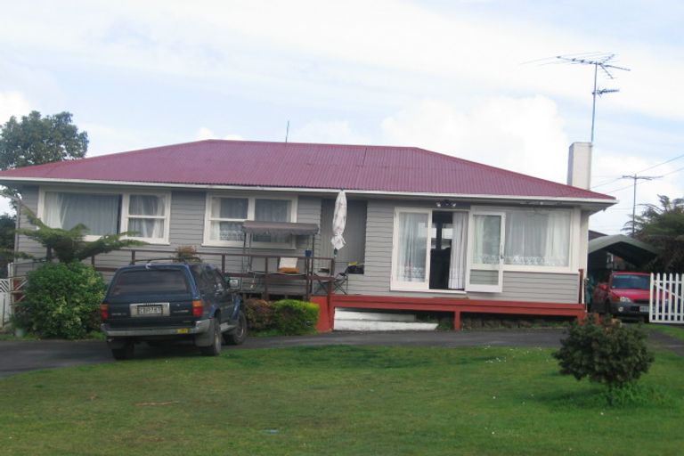 Photo of property in 61 Smiths Avenue, Papakura, 2110