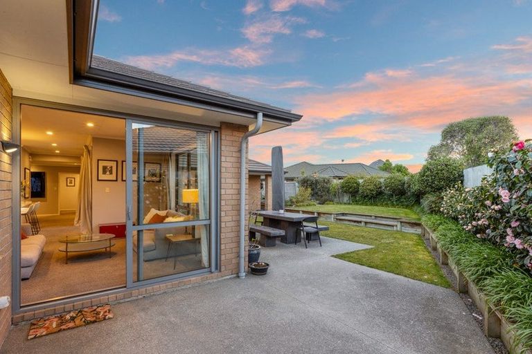 Photo of property in 26 Blue Gum Place, New Brighton, Christchurch, 8083