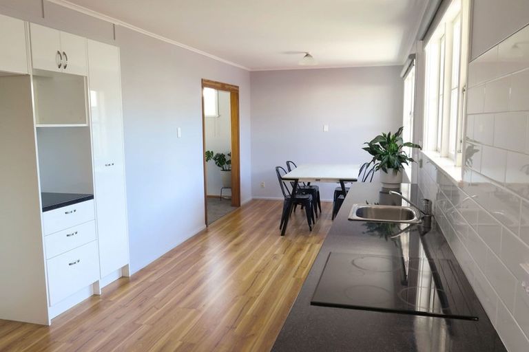 Photo of property in 1/182 Gloucester Street, Taradale, Napier, 4112