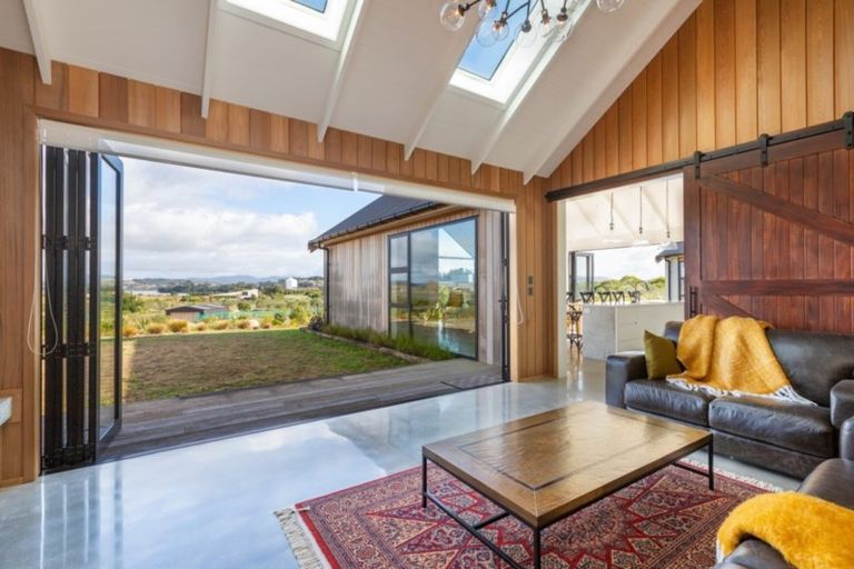 Photo of property in 173a Tern Point, Mangawhai, 0975