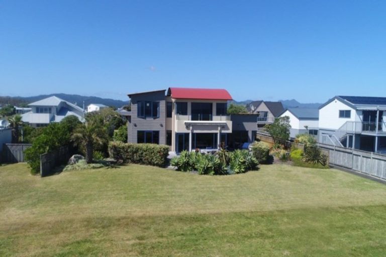 Photo of property in 130 Puka Crescent, Matarangi, Whitianga, 3592