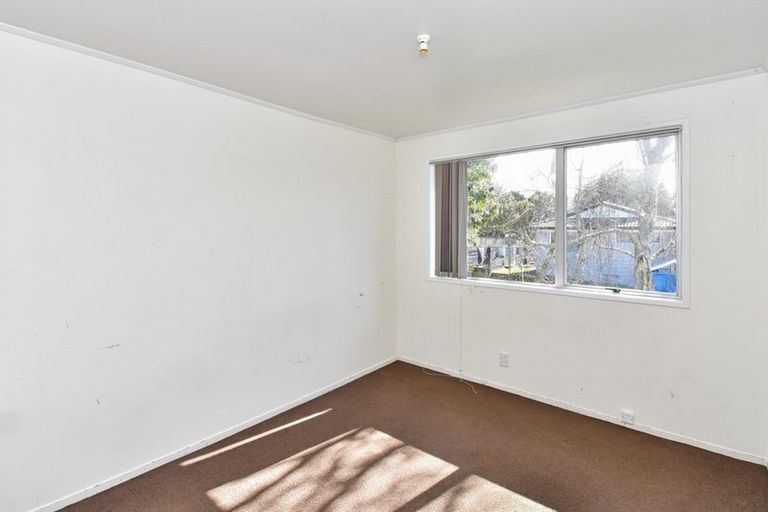 Photo of property in 31 Becker Drive, Weymouth, Auckland, 2103