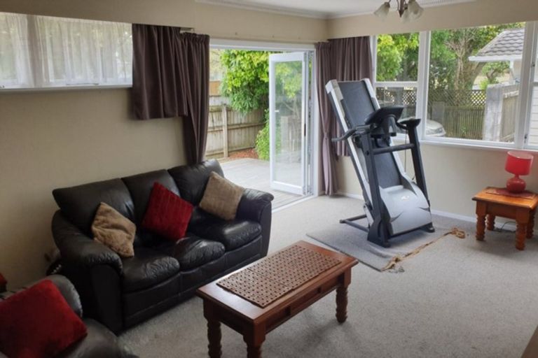 Photo of property in 58 California Drive, Totara Park, Upper Hutt, 5018