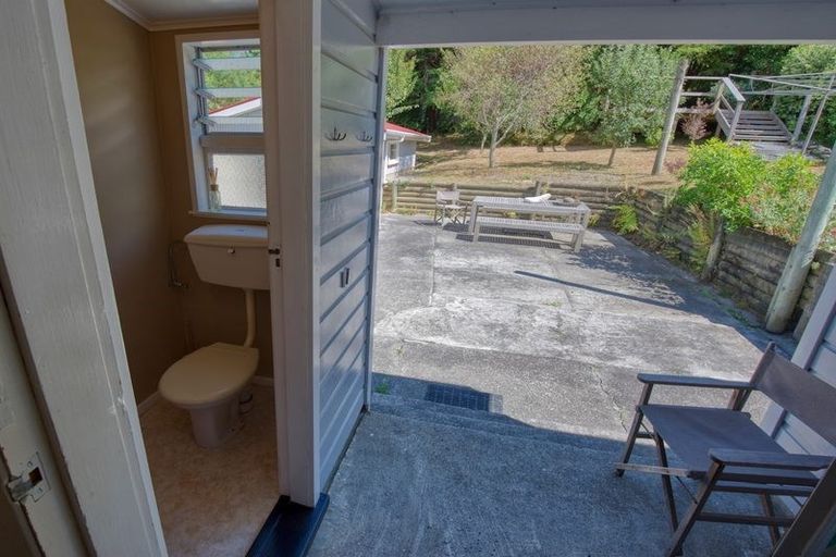 Photo of property in 24 Whangaimoana Beach Road, Whangaimoana, Featherston, 5772