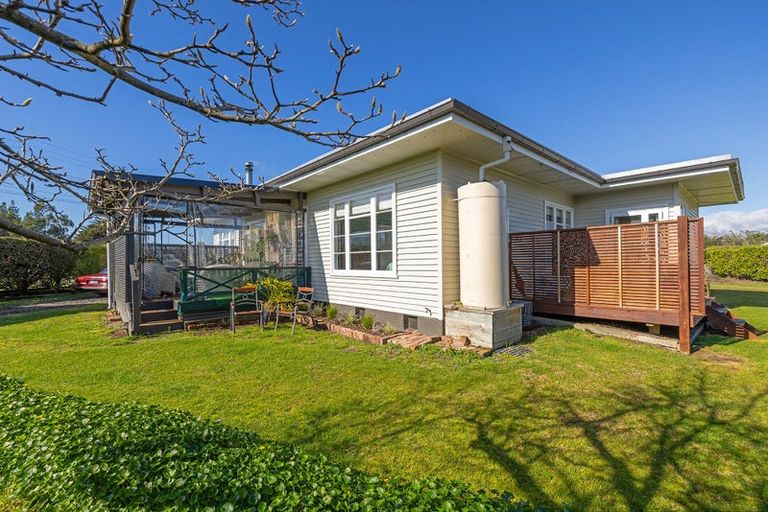 Photo of property in 28 Oxford Street, Martinborough, 5711