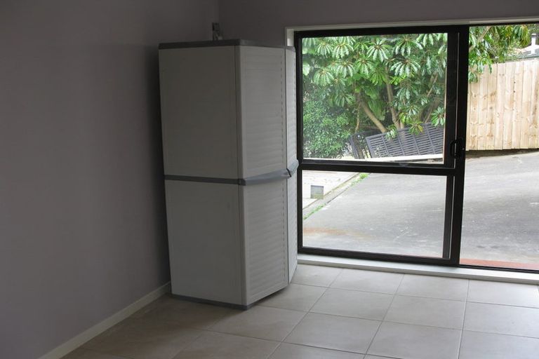 Photo of property in 31 Haseler Crescent, Howick, Auckland, 2014
