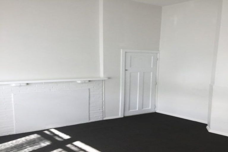 Photo of property in 1/231 Edgeware Road, Edgeware, Christchurch, 8013