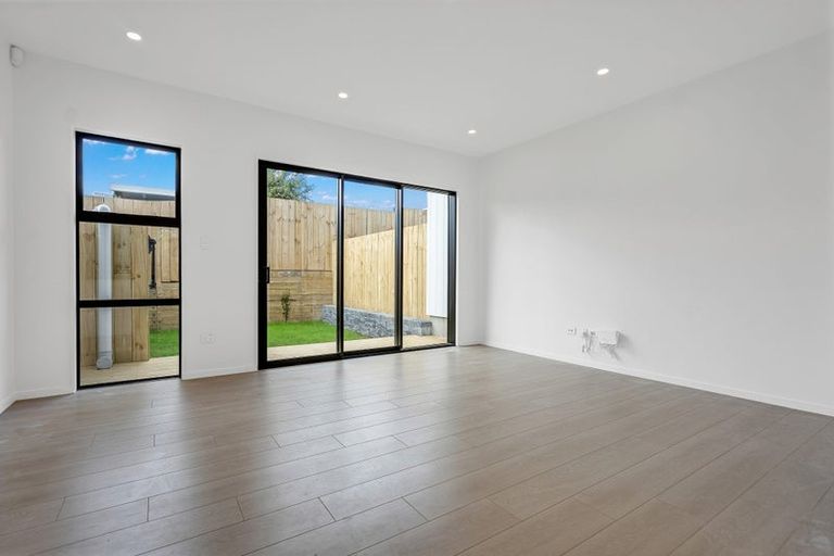 Photo of property in 6/25 Abbotleigh Avenue, Te Atatu Peninsula, Auckland, 0610
