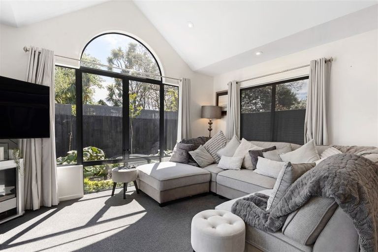 Photo of property in 155a Weston Road, St Albans, Christchurch, 8052