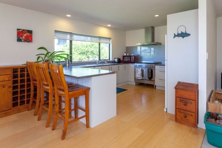 Photo of property in 16 Harsant Avenue, Hahei, Whitianga, 3591