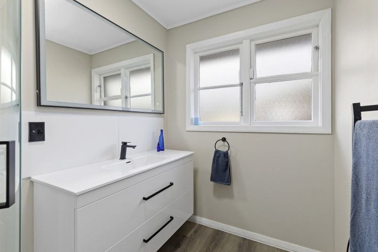 Photo of property in 18 Hildreth Street, Trentham, Upper Hutt, 5018