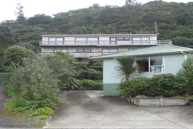 Photo of property in 68a Ocean Beach Road, Tairua, 3508