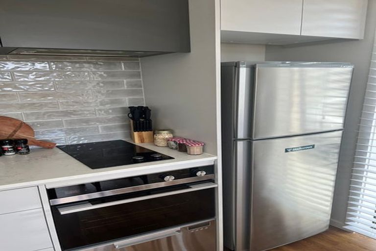 Photo of property in 9 Collie Road, Jacks Point, 9371