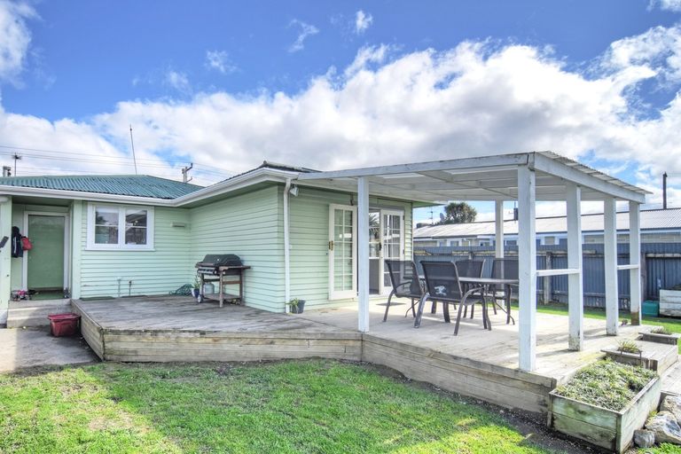 Photo of property in 21 South Belt, Solway, Masterton, 5810