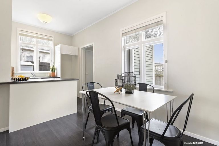 Photo of property in 2 Resolution Street, Lyall Bay, Wellington, 6022