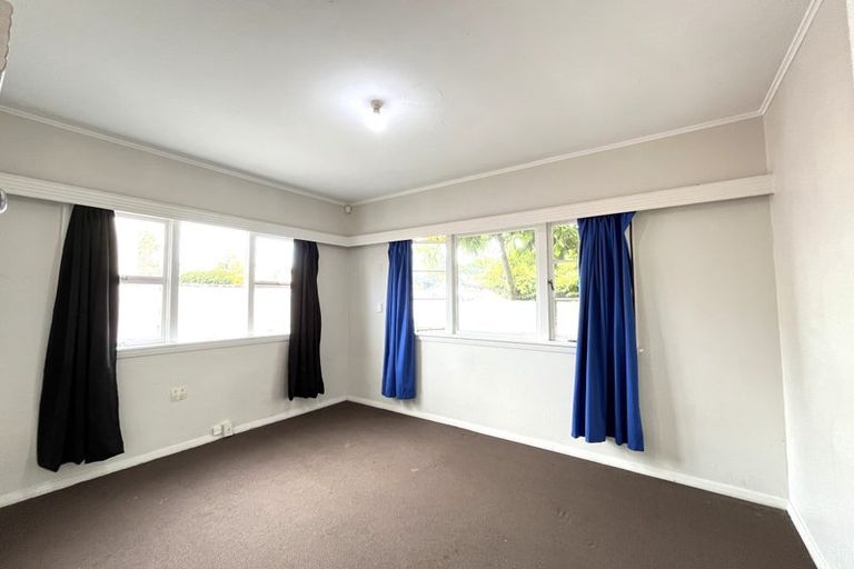 Photo of property in 25 Esmonde Road, Takapuna, Auckland, 0622