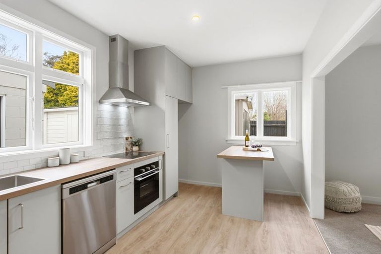 Photo of property in 30 Cowlishaw Street, Avonside, Christchurch, 8061