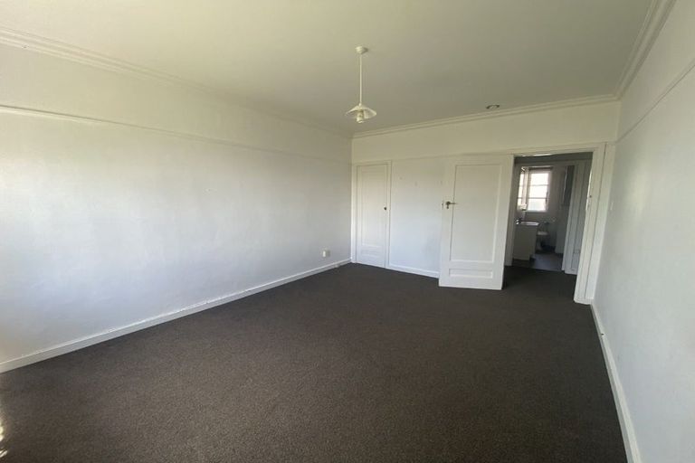 Photo of property in 2/243 The Terrace, Te Aro, Wellington, 6011