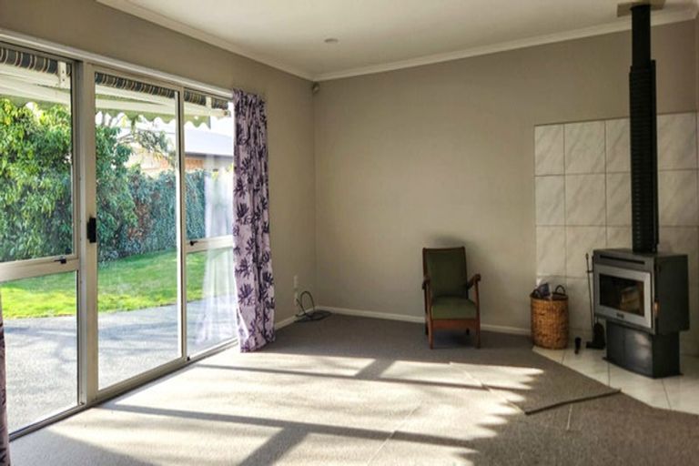 Photo of property in 33 Melford Close, Rangiora, 7400
