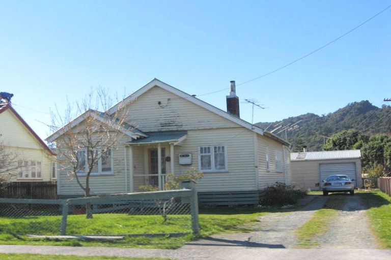Photo of property in 83 Ward Street, Cobden, Greymouth, 7802