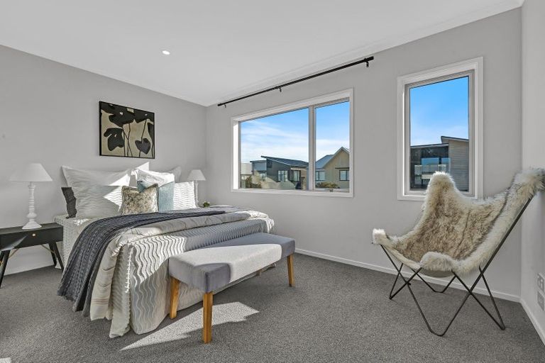 Photo of property in 13 Sacred Kingfisher Road, Hobsonville, Auckland, 0616