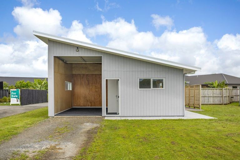 Photo of property in 6 Rena Place, Whitianga, 3510