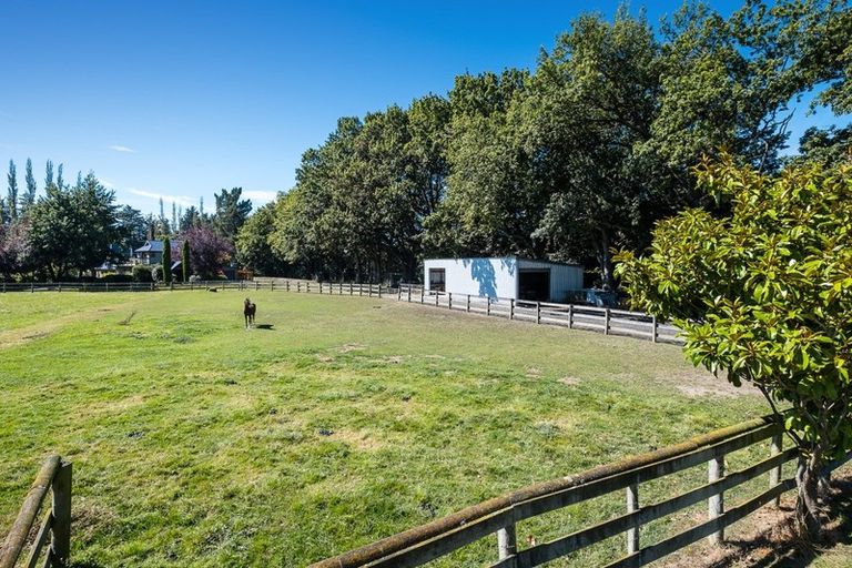 Photo of property in 320 Gladstone Road South, East Taieri, Mosgiel, 9092