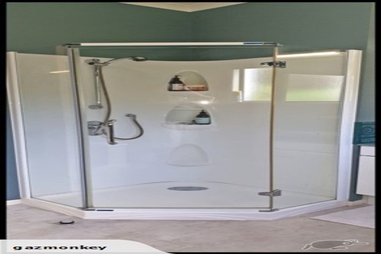 Photo of property in 27a Shelter Grove, Frankleigh Park, New Plymouth, 4310