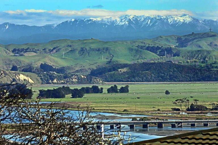 Photo of property in 17 Simla Terrace, Hospital Hill, Napier, 4110