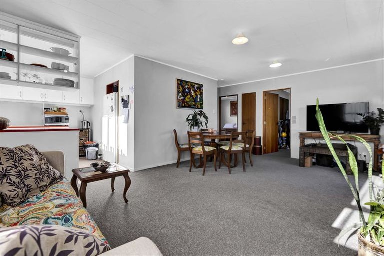 Photo of property in 1/12 Darnell Street, Fitzroy, New Plymouth, 4312