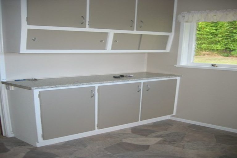 Photo of property in 2/69 Chartwell Avenue, Glenfield, Auckland, 0629