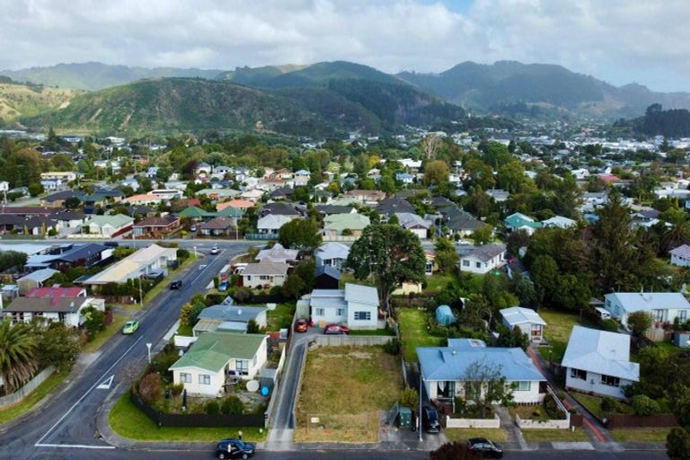 Photo of property in 36 Makarini Street, Paraparaumu, 5032