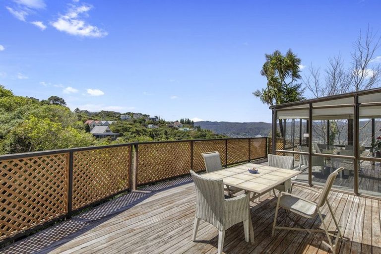 Photo of property in 16 Westpoint Avenue, Harbour View, Lower Hutt, 5010