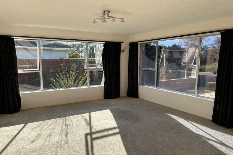 Photo of property in 37 Vanguard Drive, Broomfield, Christchurch, 8042
