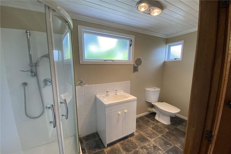 Photo of property in 5 Oak Street, Royal Oak, Auckland, 1023