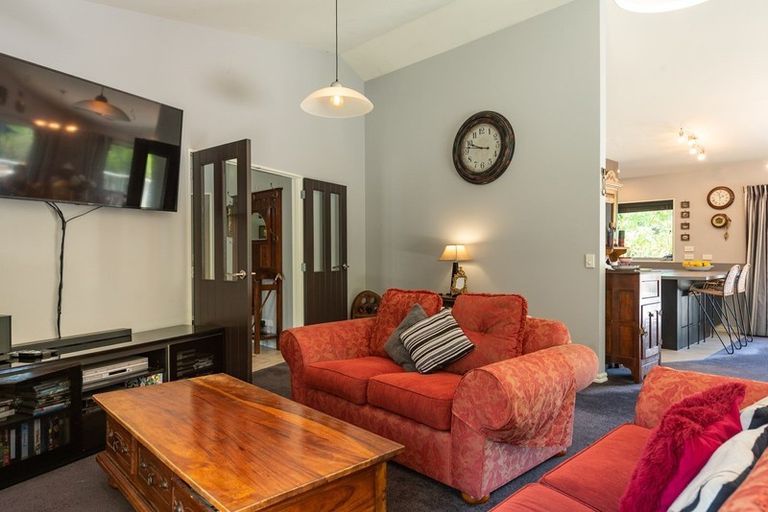 Photo of property in 132 Maui Pomare Road, Nikau Valley, Paraparaumu, 5032