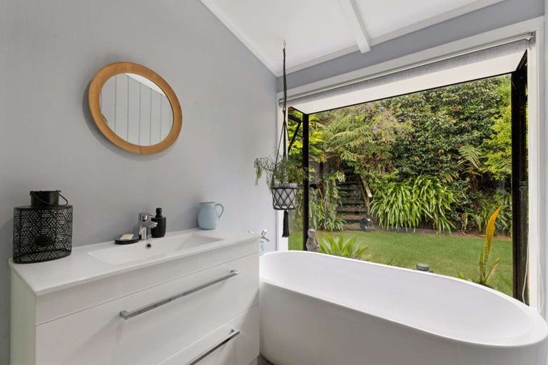 Photo of property in 6 Crownhill Street, Spotswood, New Plymouth, 4310