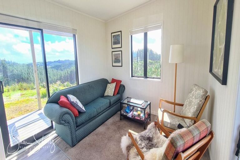 Photo of property in 872 Bickerstaffe Road, Maungaturoto, 0587