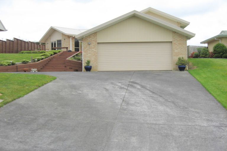 Photo of property in 16 Jackson Place, Pukekohe, 2120