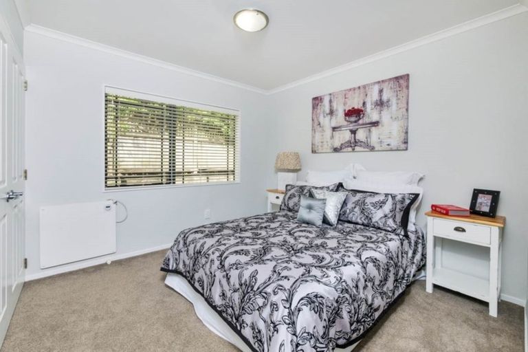 Photo of property in 1 Rutgers Place, Albany, Auckland, 0632
