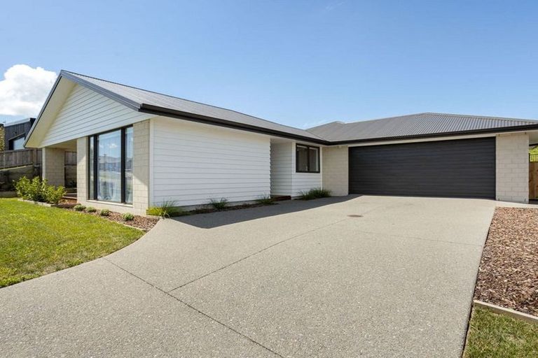 Photo of property in 22 Stingray Drive, Omokoroa, 3114