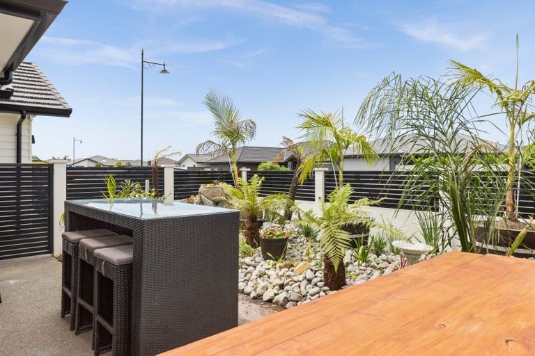 Photo of property in 24 Rakaia Way, Poraiti, Napier, 4112